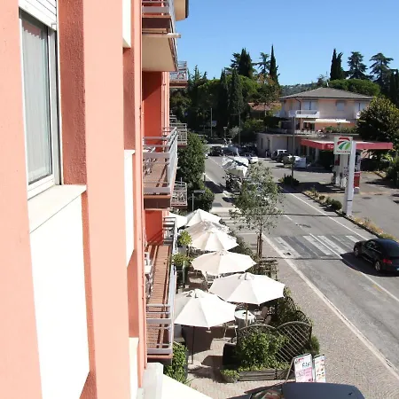 Locazione Turistica Doria-3 * Garda (Verona)