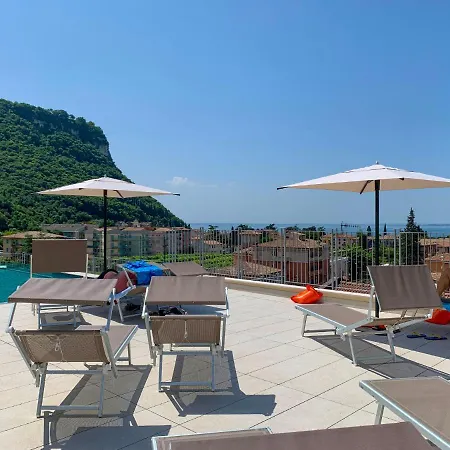 Appartamento Locazione Turistica Doria-3 Garda (Verona)